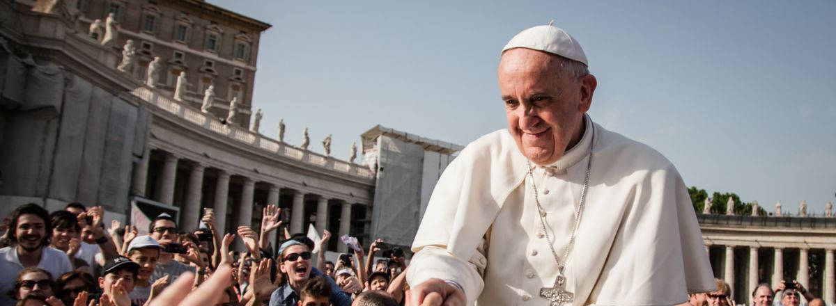 Papież Franciszek podczas audiencji generalnej na Placu św. Piotra