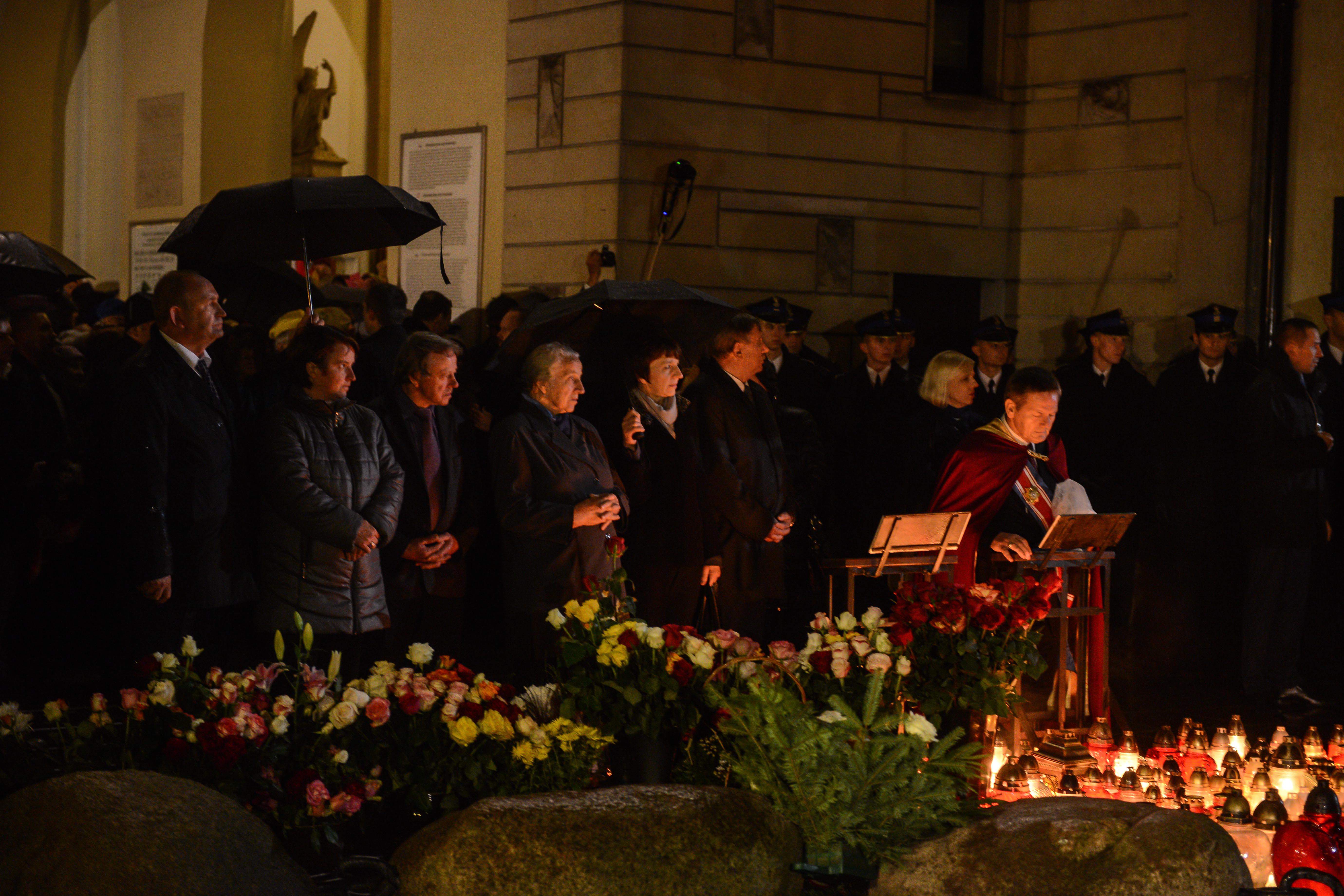 Uroczystości przy grobie bł. ks. Popiełuszki