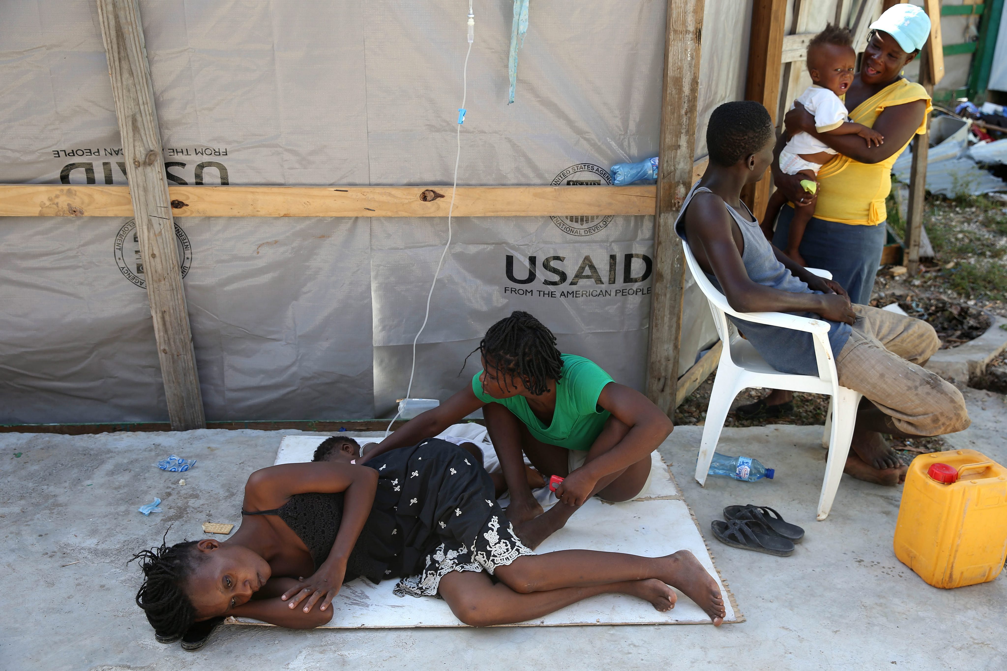 Sytuacja na Haiti nie ulega poprawie. Ludność dotknięta huraganem nie ma dostępu do wody, brakuje też jedzenia. Są przypadki osób z symptomami cholery.