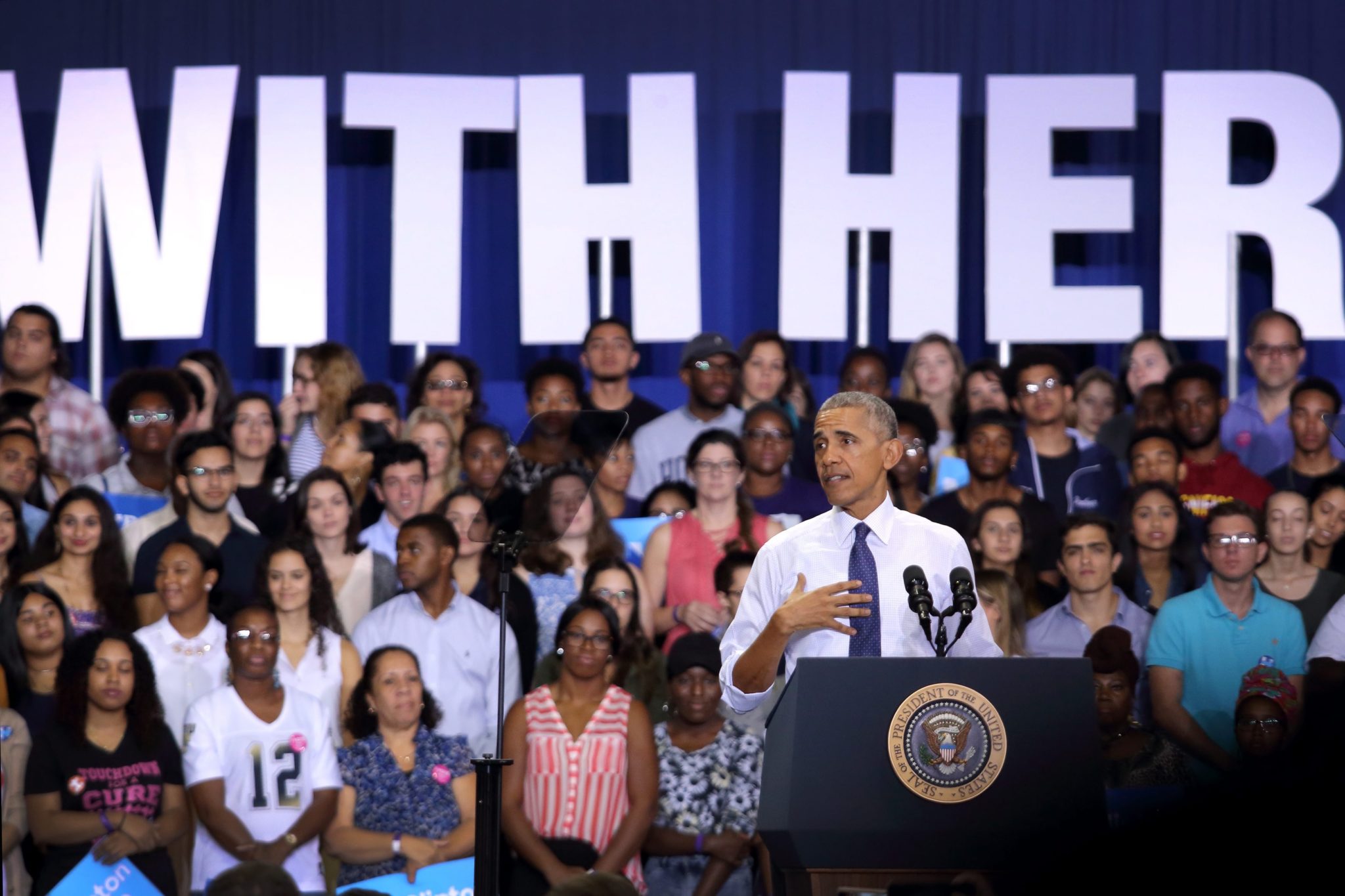 Prezydent Barack Obama podczas kampanii prezydenckiej Hillary Clinton na Florydzie. Fot. EPA/CRISTOBAL HERRERA 
