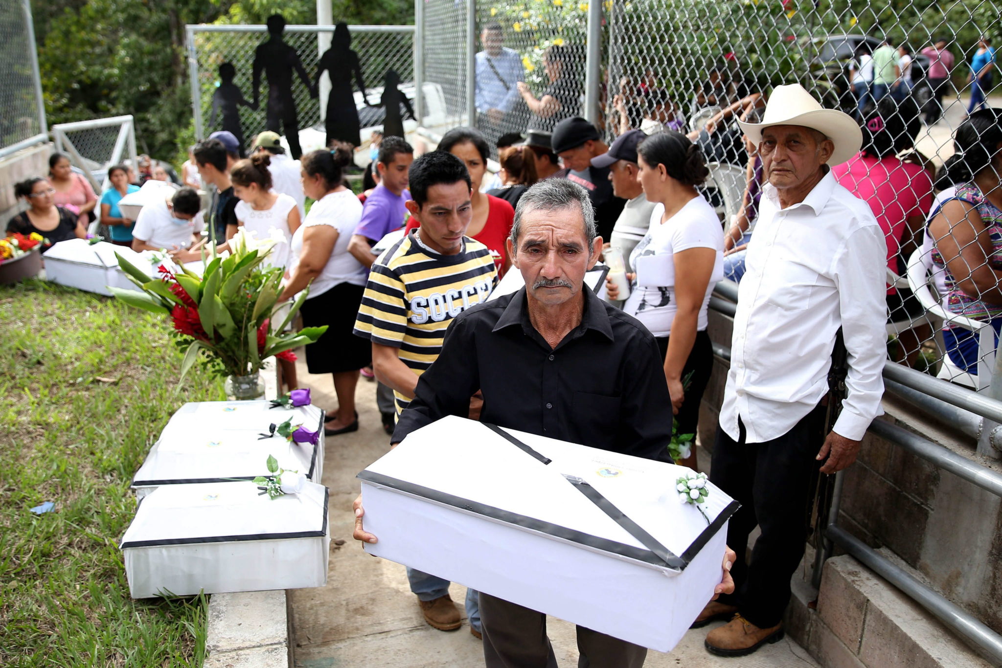 Salwador: 35 rocznica masakry w Ale Mozote (PAP/EPA/RODRIGO SURA)