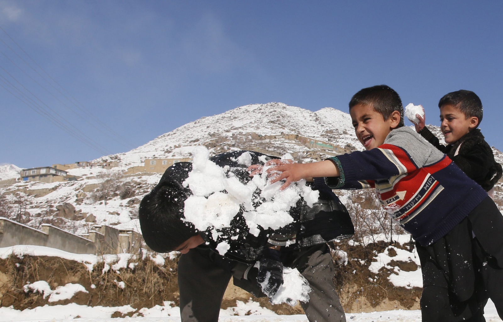 Zima w Afganistanie. 
fot. EPA/JAWAD JALALI