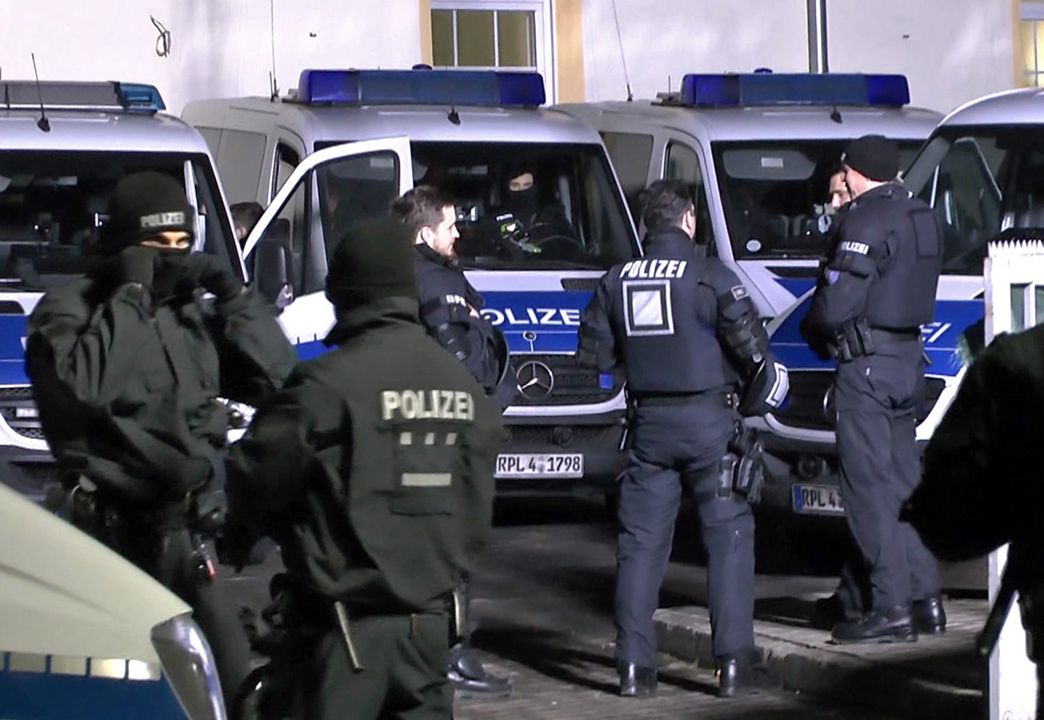 Niemcy: zasadzka niemieckiej policji w Frankfurcie, na terrorystę, który uczestniczył w zamachu na muzeum w Tunisie w 2015 r. (foto. PAP/EPA/FRIEDRICH DEME)