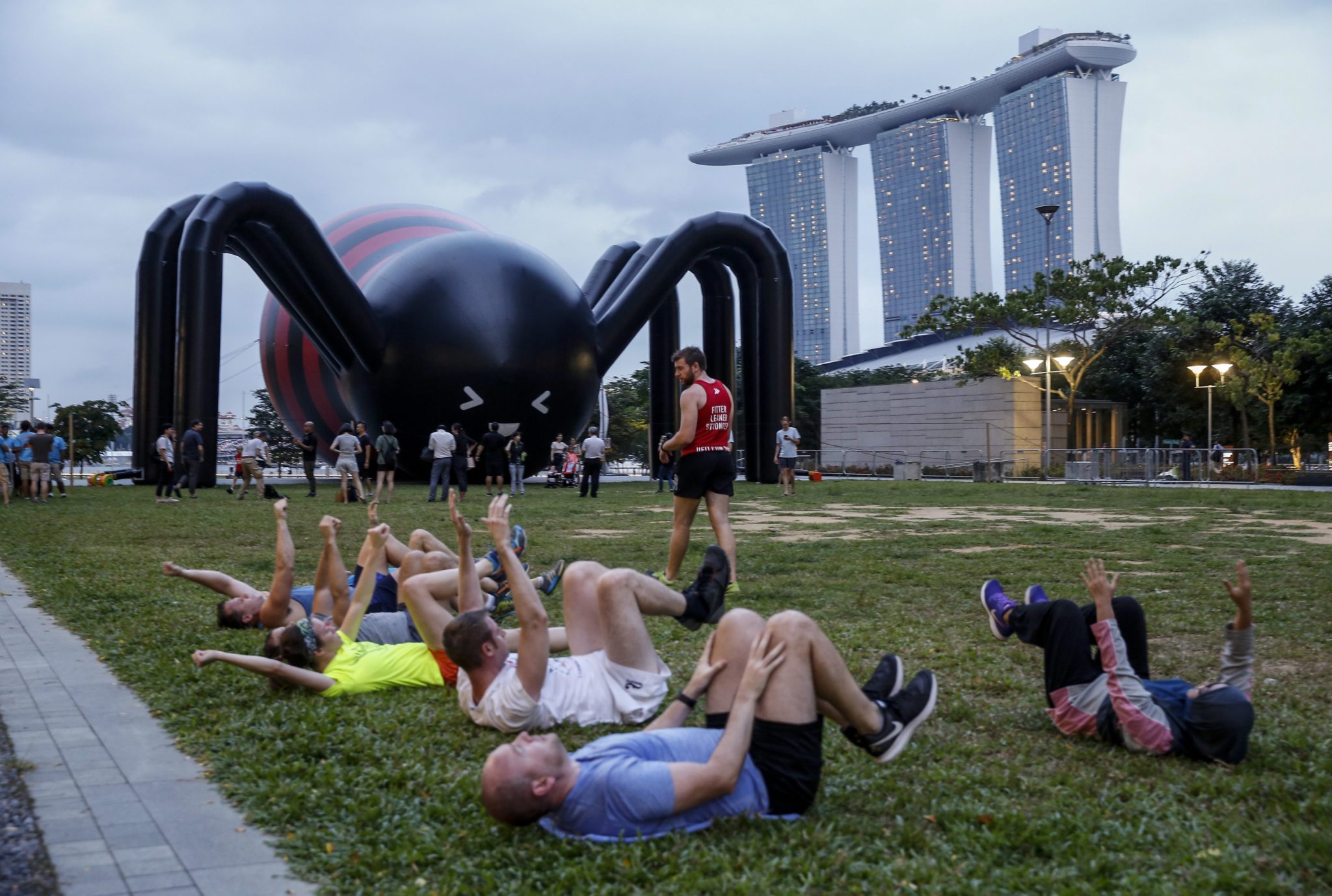 Singapur: iLight Festival w Singapurze (foto. PAP/EPA/WALLACE WOON)