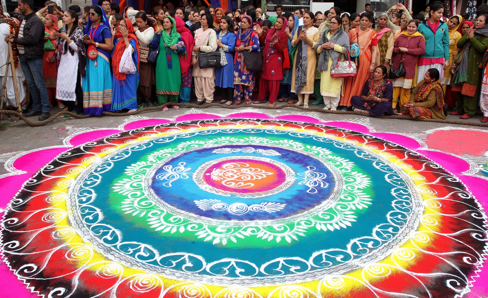 Festiwal Rath Yatra w Indiach. Fot. PAP/EPA/JAIPAL SINGH 