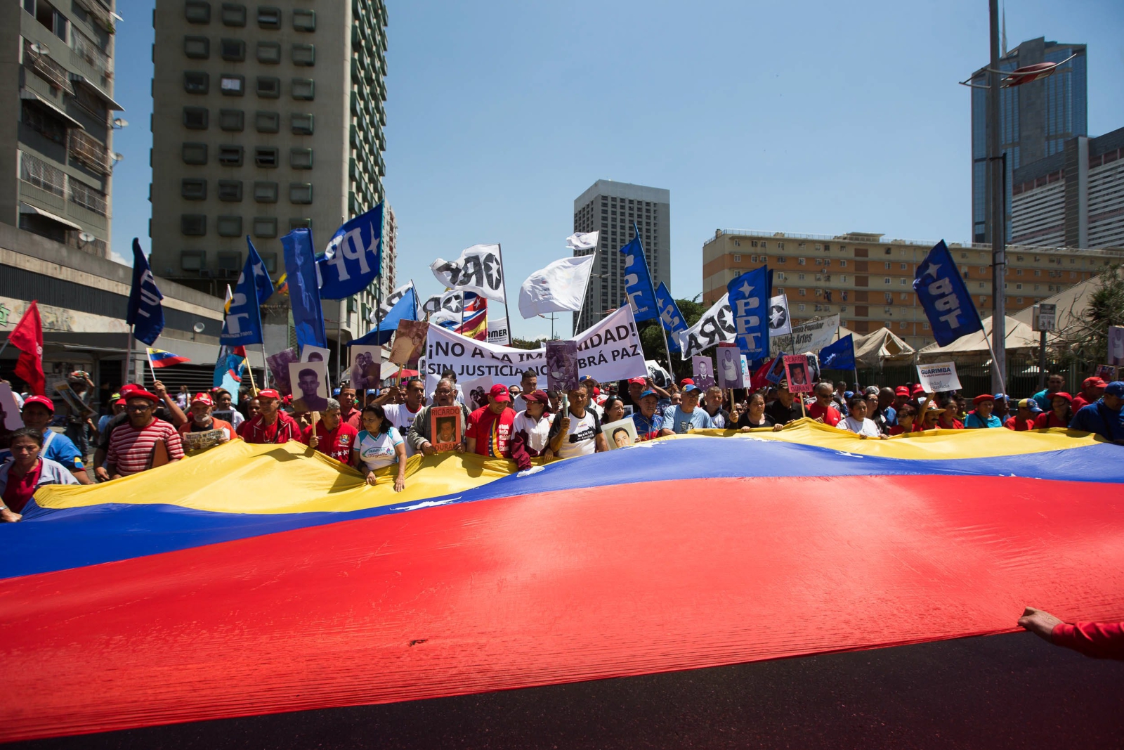 Grupa wspierająca wenezuelskiego prezydenta Nicolasa Madura.