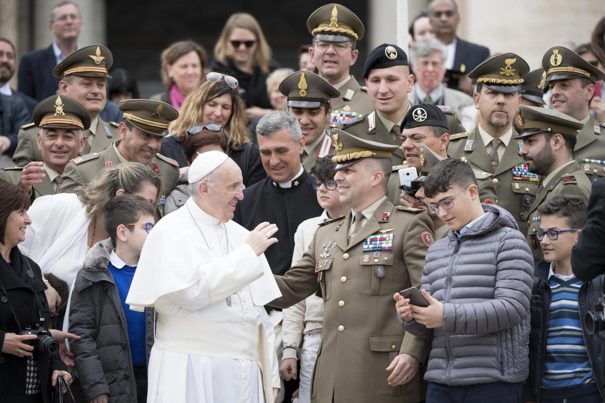 Watykan: audiencja generalna papieża Franciszka (foto. PAP/EPA/CLAUDIO PERI)