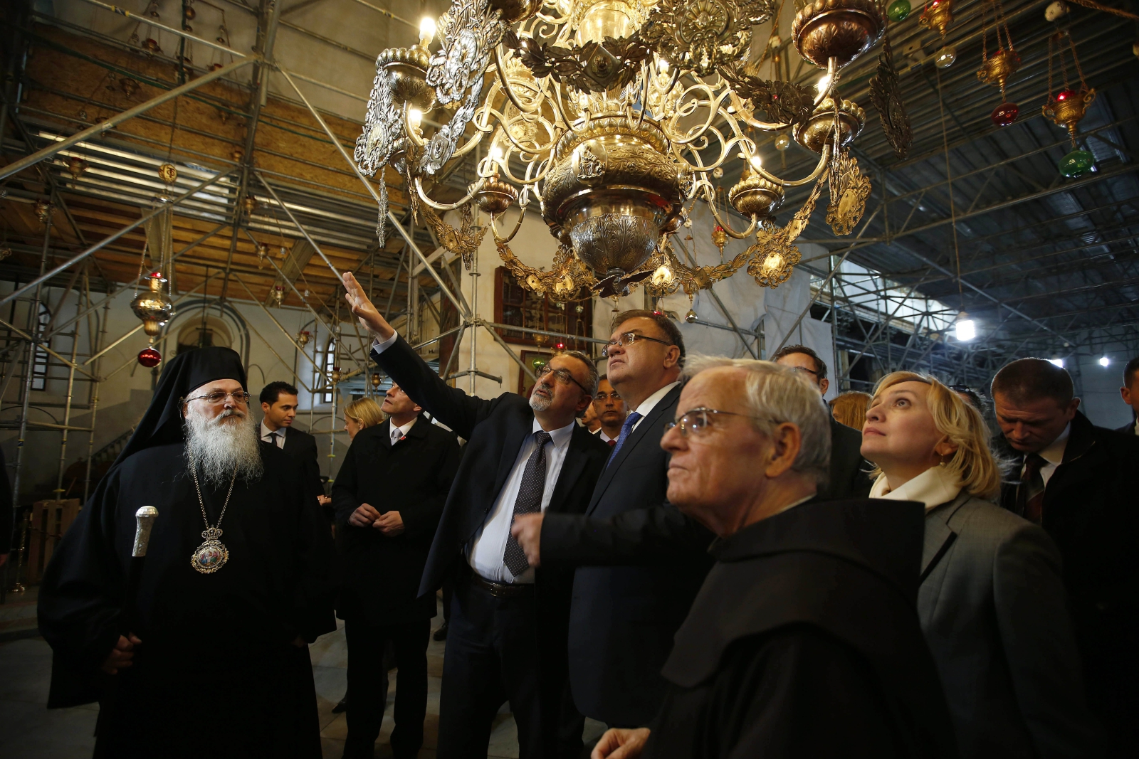 Przewodniczący Prezydium Bośni i Hercegowinyz wizytą w kościele Bożego Narodzenia w Betlejem na Zachodnim Brzegu.