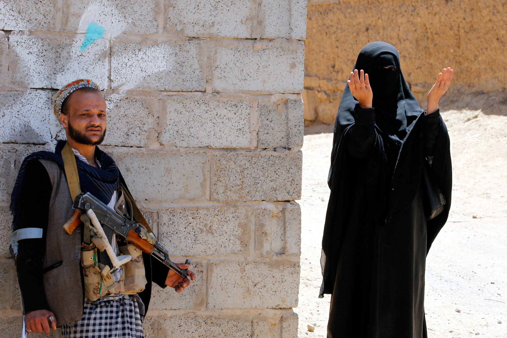 Jemen: zaostrzenie konfliktu wewnętrznego (foto. PAP/EPA/YAHYA ARHAB)