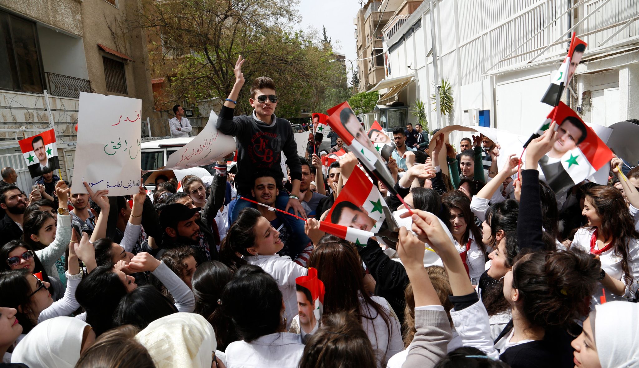 Syria: antyamerykańskie protesty w Damaszku (foto. PAP/EPA/YOUSSEF BADAWI)
