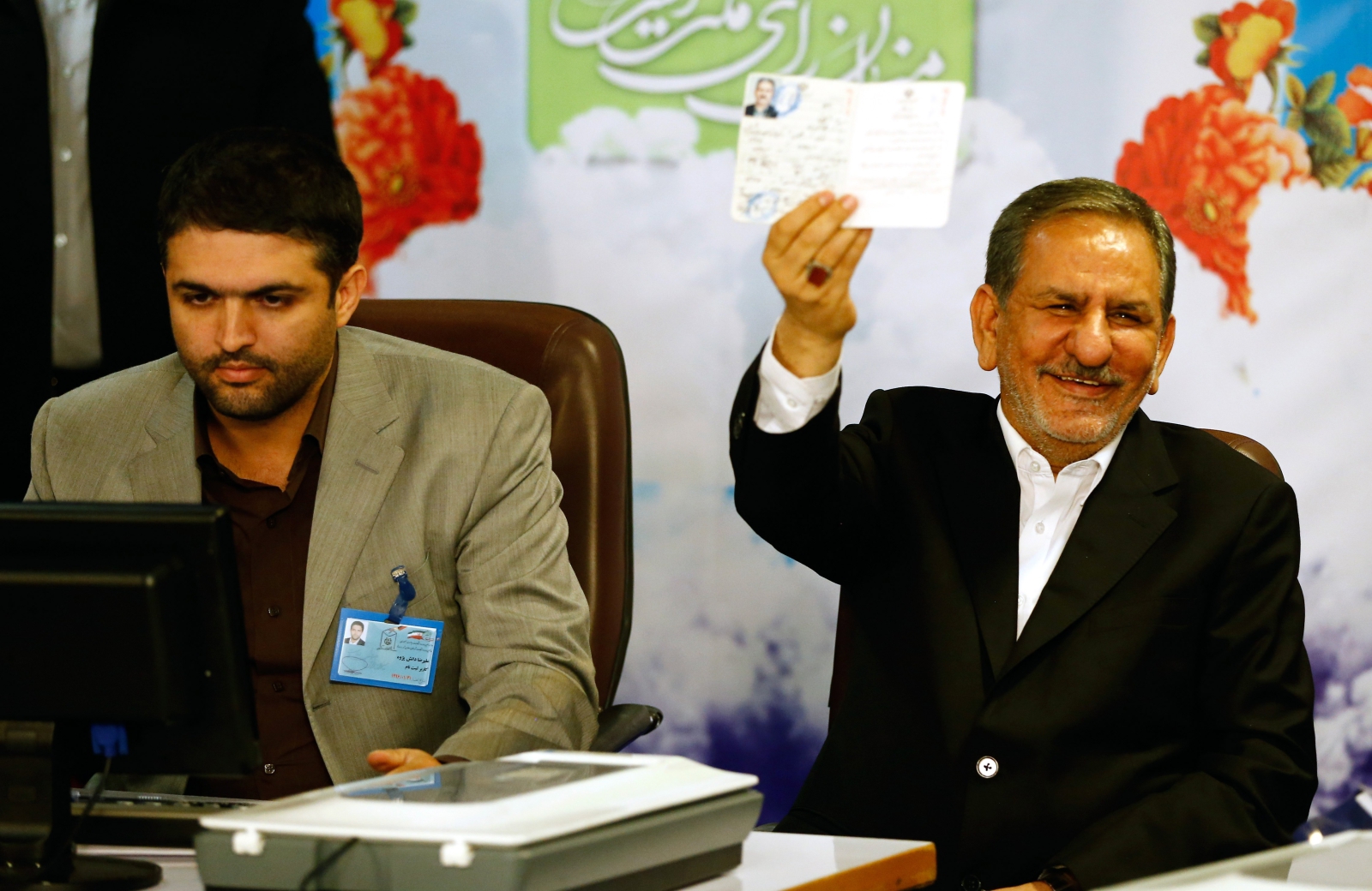 Iran przygotowuje się do wyborów prezydenckich. fot. EPA/ABEDIN TAHERKENAREH 
