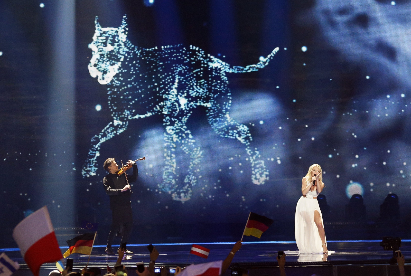 Polka, Kasia Mos w trakcie finału Eurowizji w Kijowie.