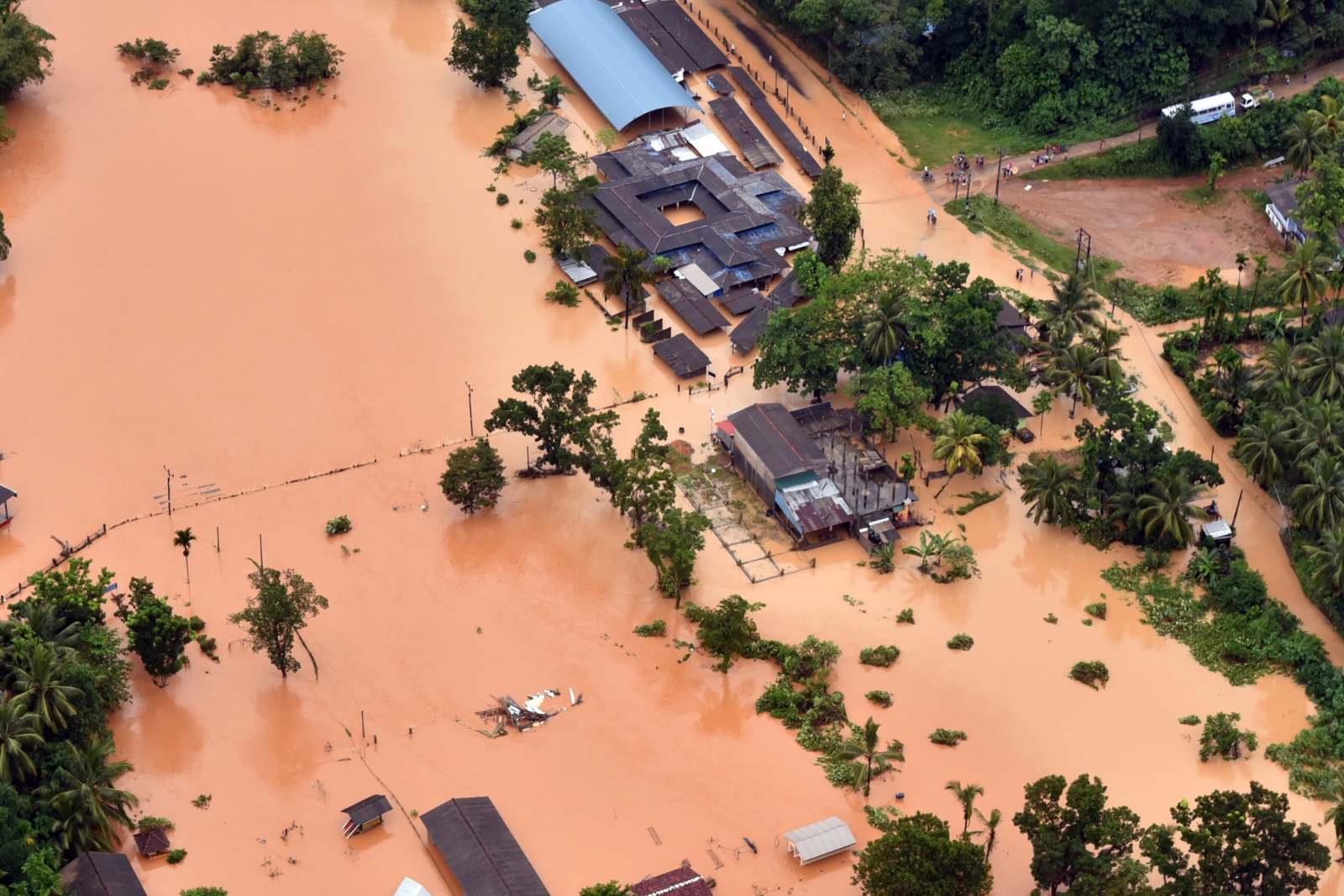 Powodzie na Sri Lance.
Fot. PAP/EPA/SRI LANKA AIR FORCE