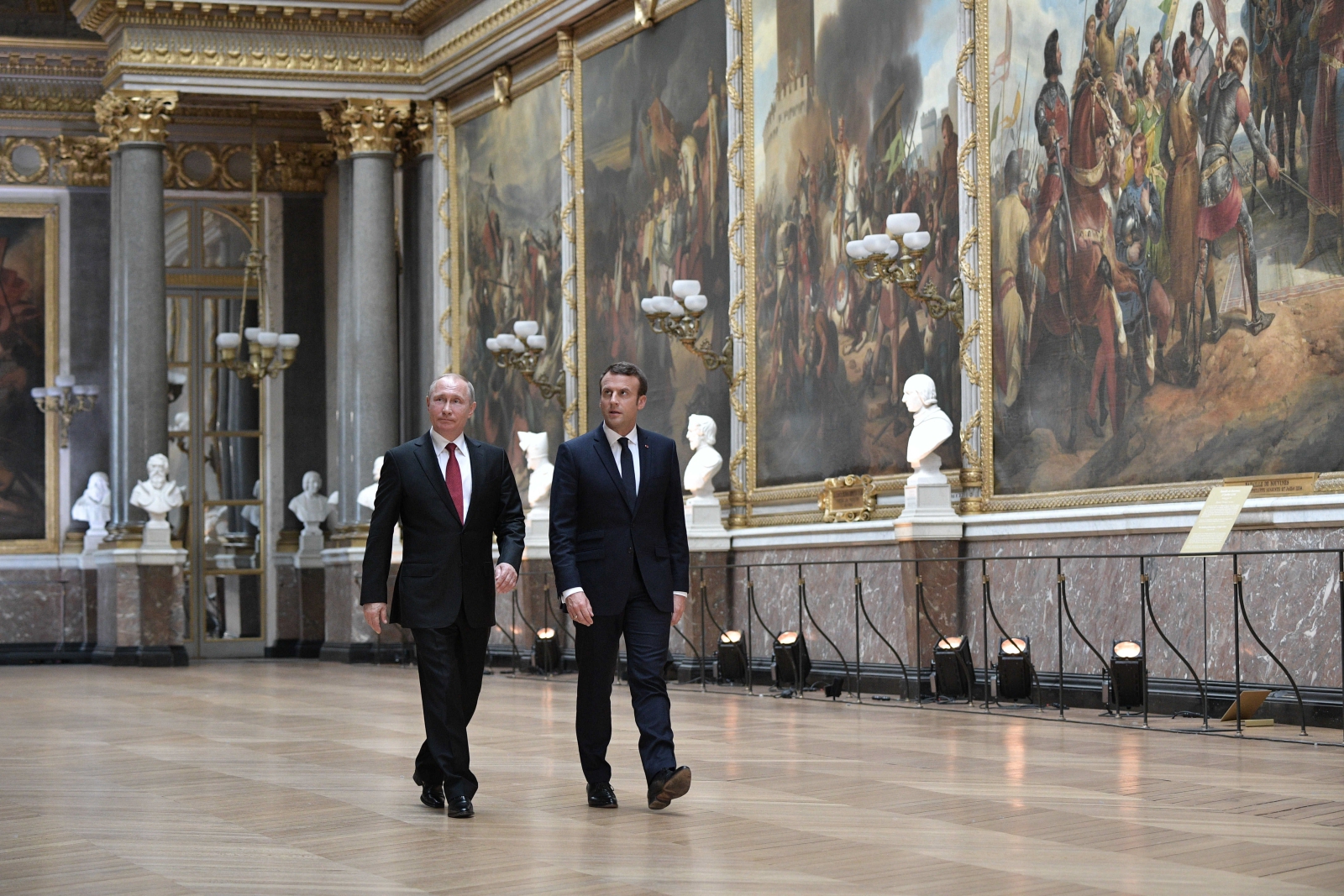 Prezydent Rosji Vladimir Putin z wizytą u prezydenta Emmanuela Moacrona w Wersalu, Francja.