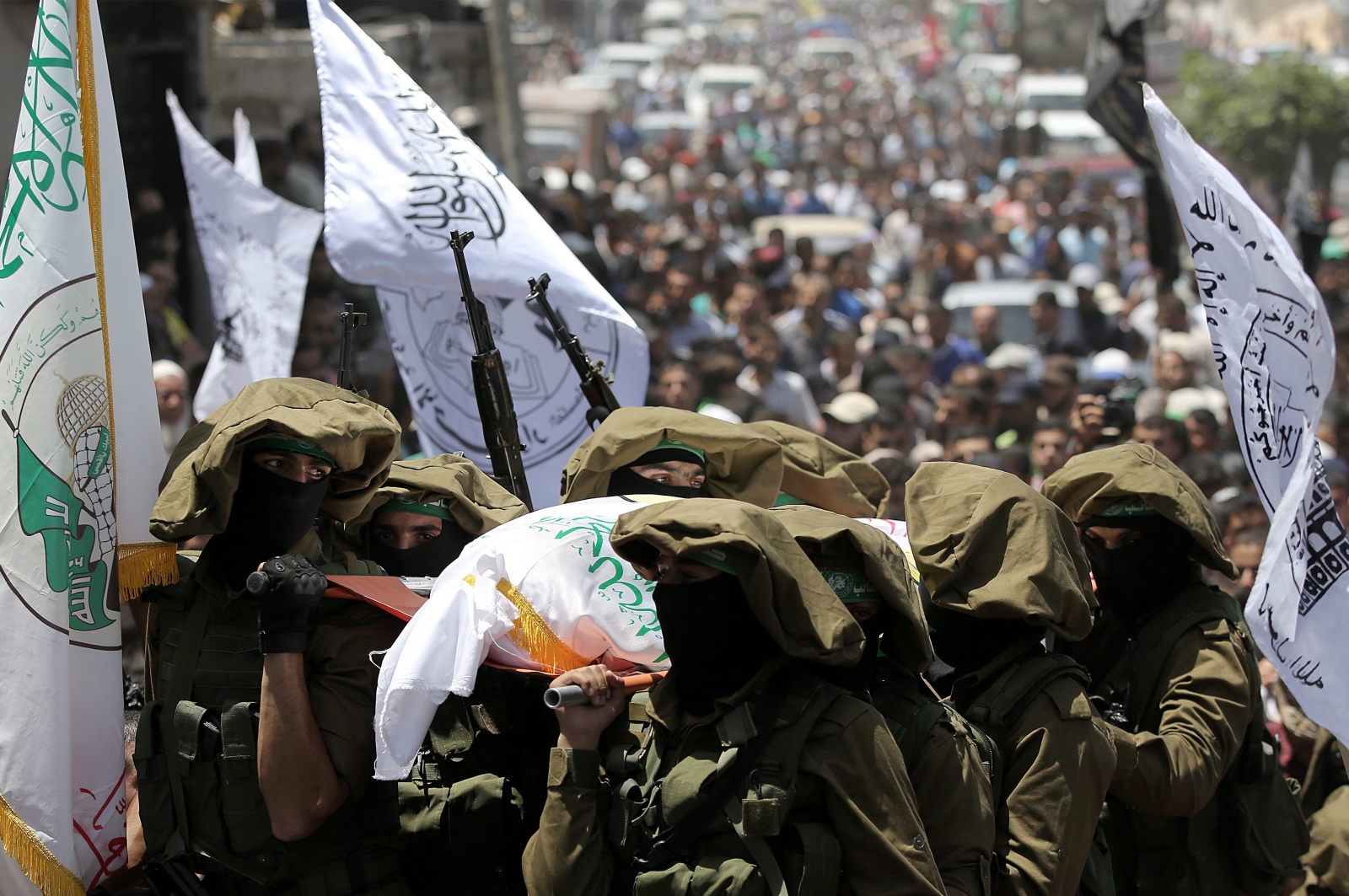Pogrzeb Al Qassama Brigades'a. fot. EPA/MOHAMMED SABER