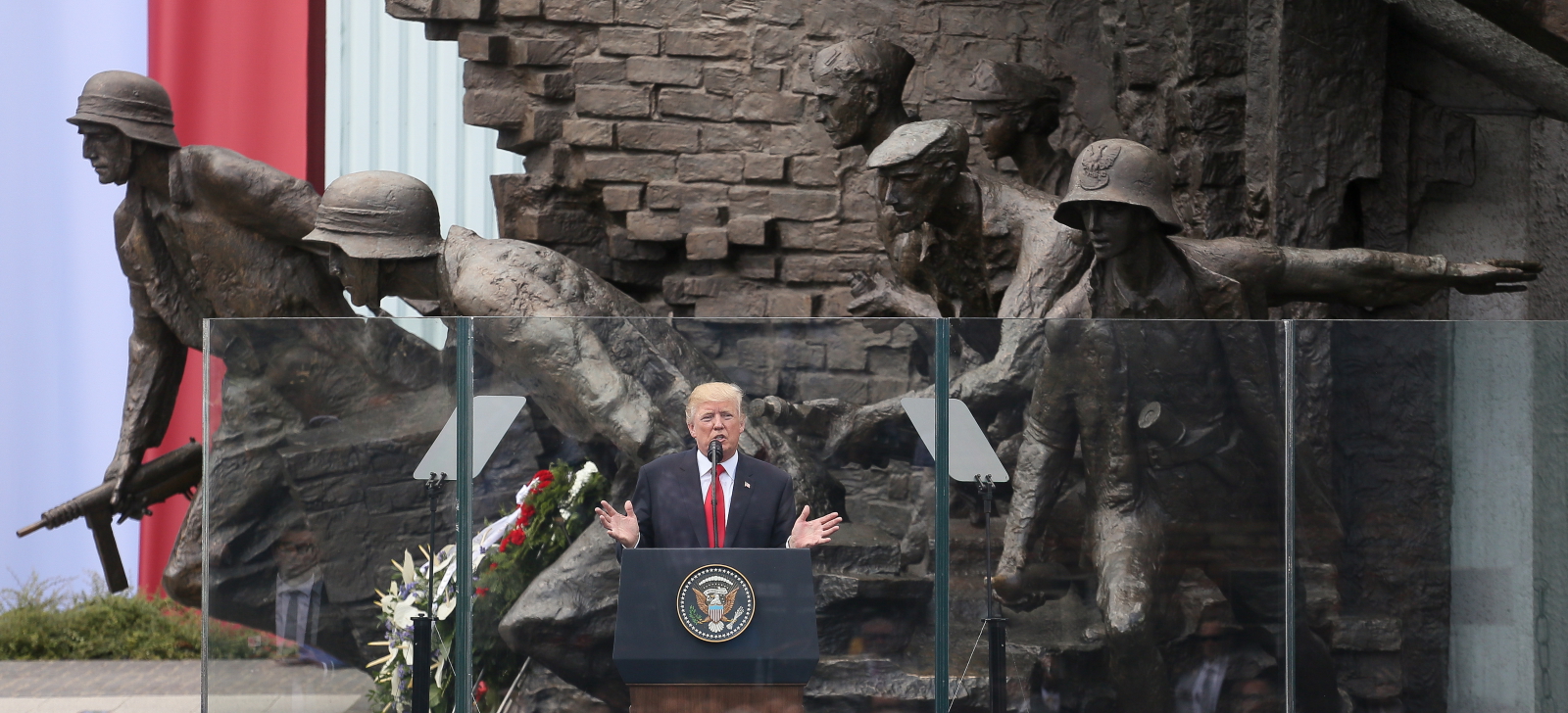Prezydent Stanów Zjednoczonych Ameryki Donald Trump podczas przemówienia na placu Krasińskich w Warszawie.