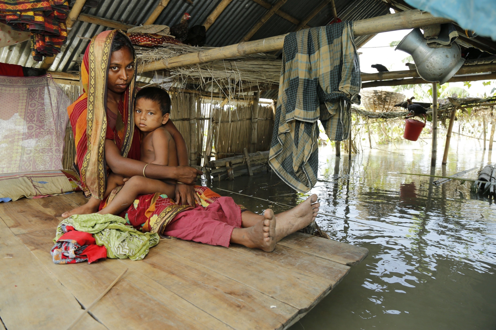 Powodzie w Bangladeszu. fot. EPA/ABIR ABDULLAH 