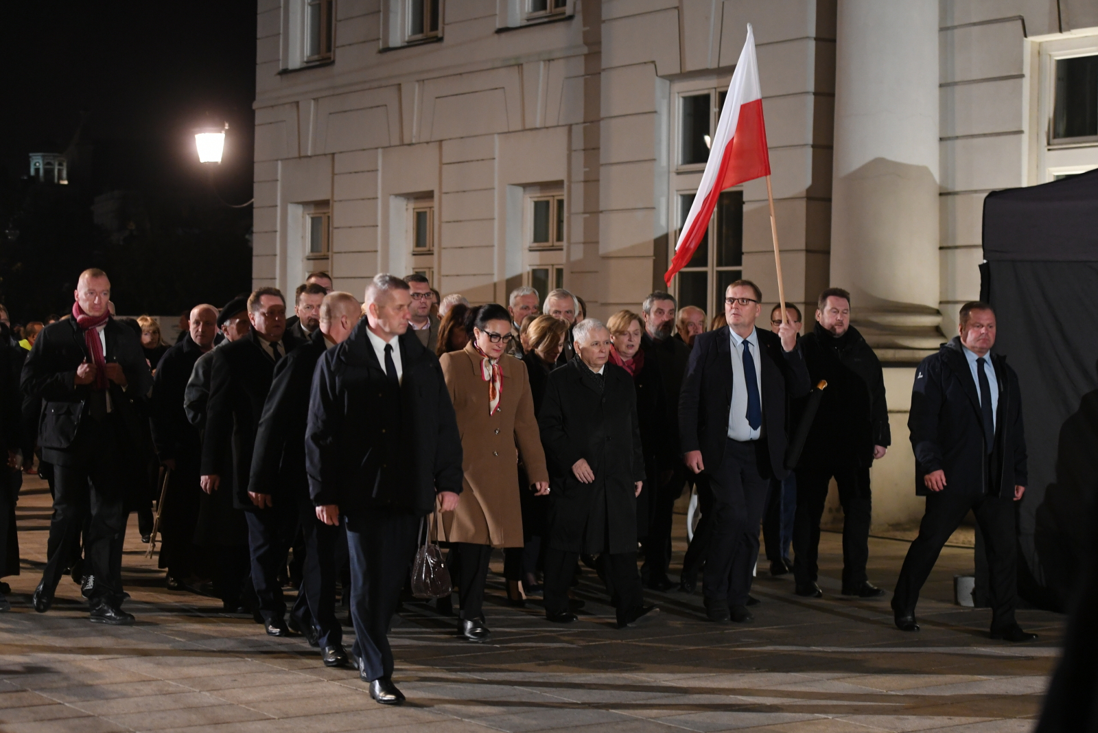 Warszawa: 90. miesięcznica smoleńska. fot. PAP/Bartłomiej Zborowski