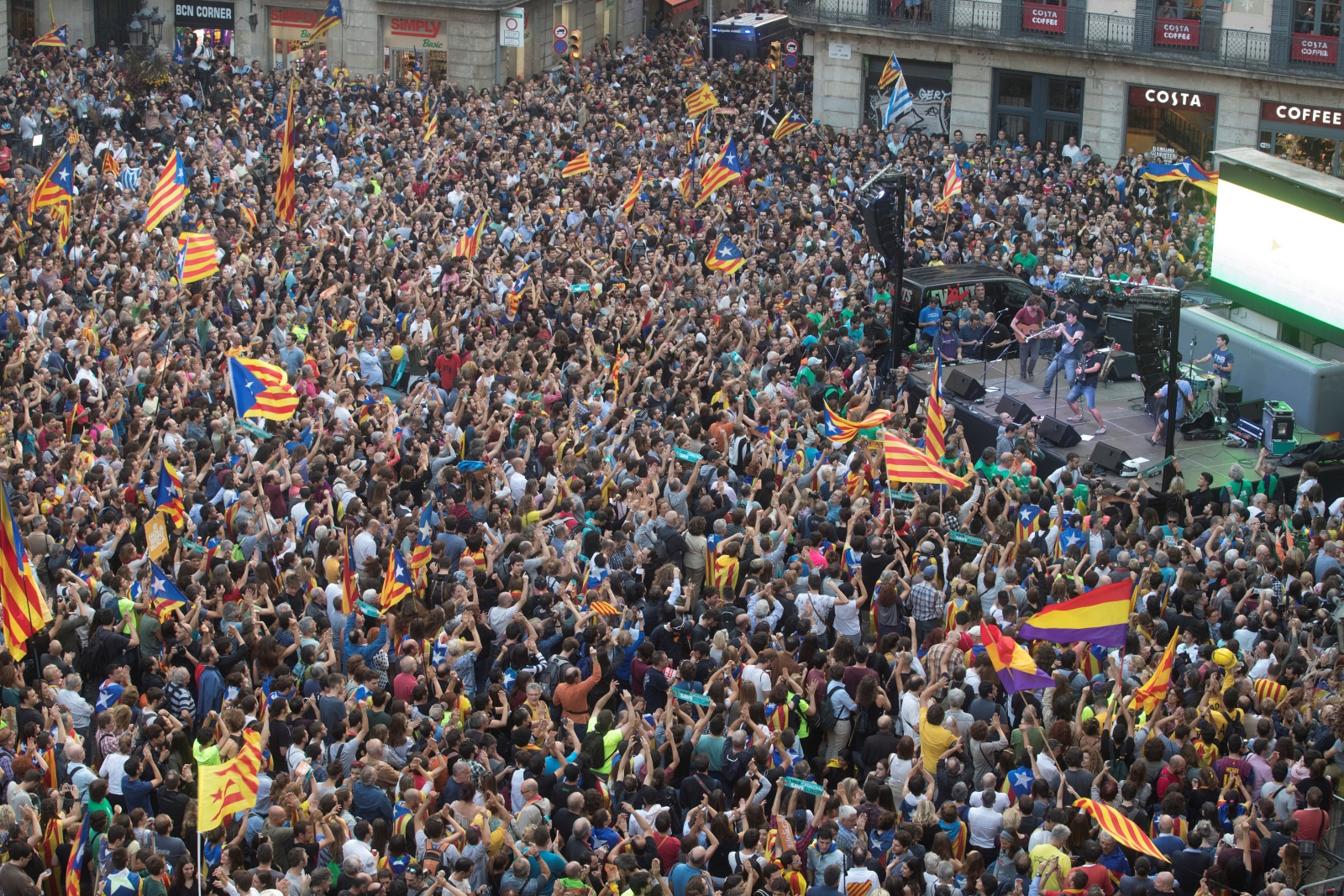 Hiszpania, świętowanie w Barcelonie  EPA/Marta Perez 