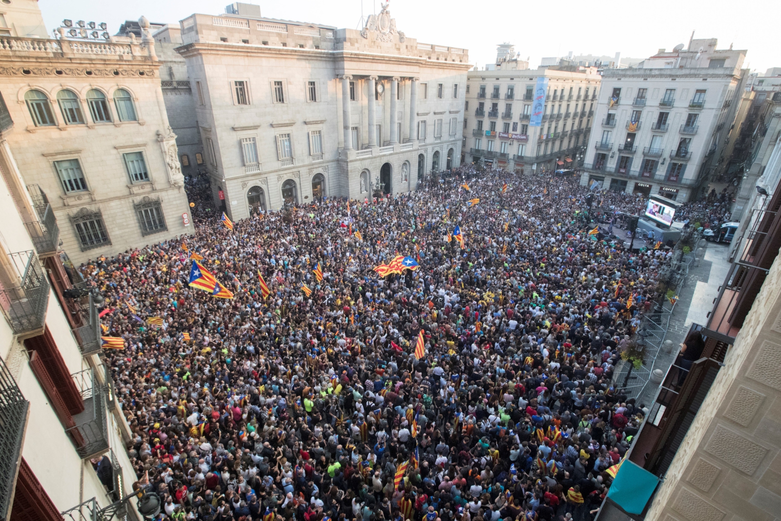 Hiszpania, świętowanie w Barcelonie EPA/Marta Perez 