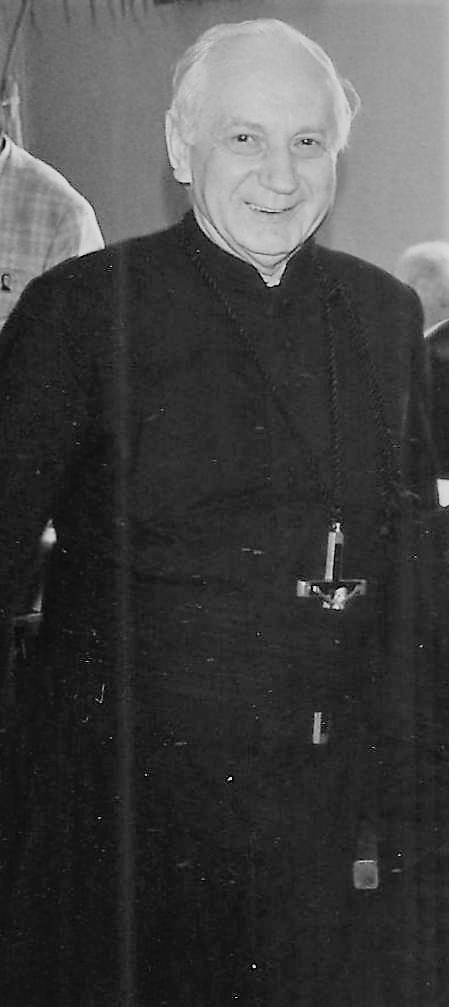 27. 09. - Tadeusz Franków OMI W swoim kapłańskim życiu w kraju był głównie misjonarzem ludowym, pracując w m.in. w Lublińcu, Poznaniu, Lublinie, Kodniu, czy Laskowicach Pomorskich. Za granicą pełnił posługę duszpasterza polonijnego w Szwecji oraz we Francji-Beneluksie. W Kodniu i w Lublinie pełnił posługę przełożonego wspólnoty. Od 2007 r. przebywał w Lublińcu.
