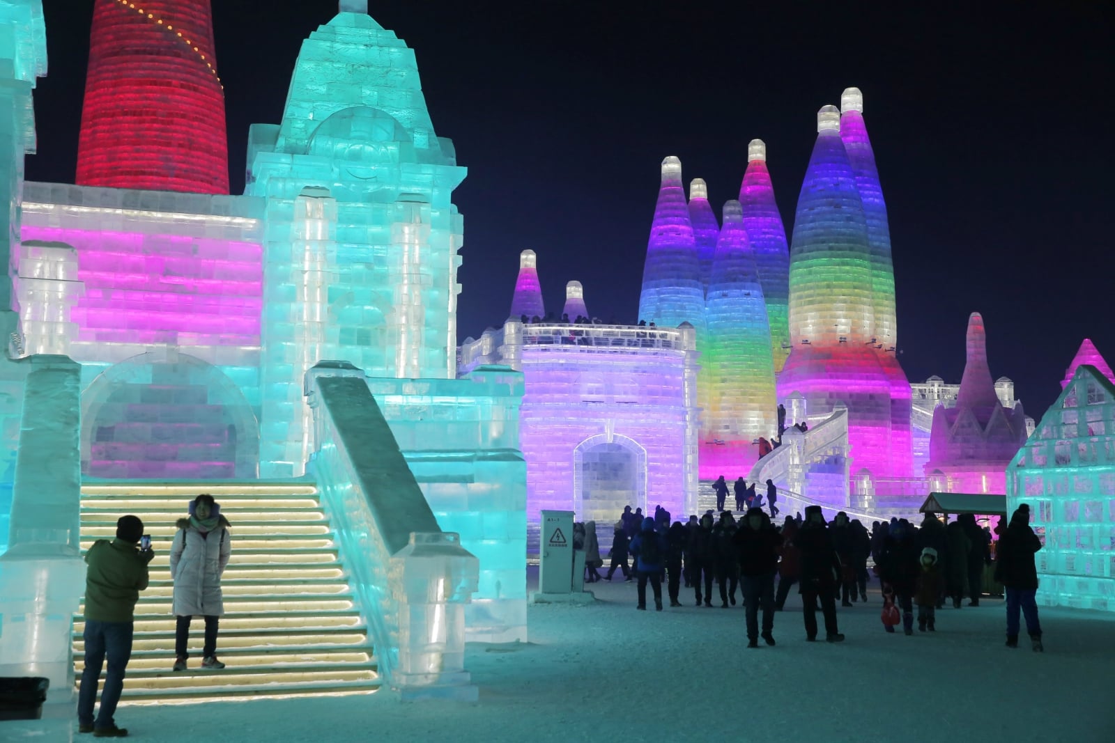 Festiwal lodu i śniegu w Chinach EPA/WU HONG 
