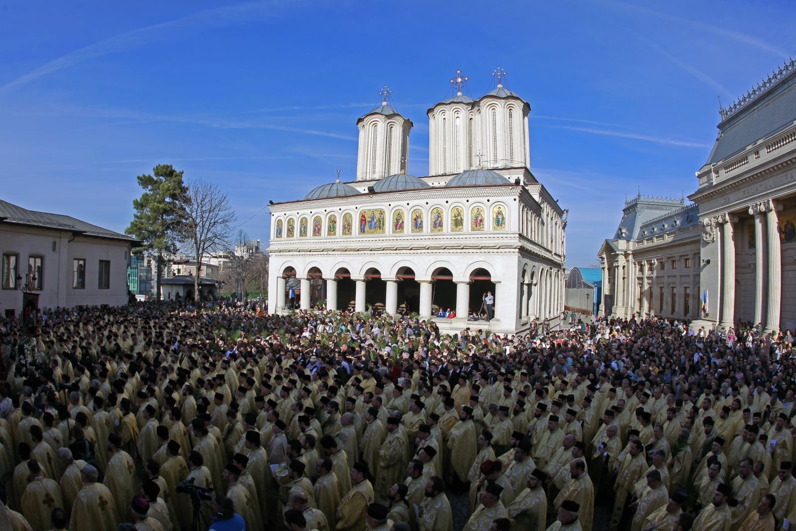 Niedziela Palmowa we Wchodnim Kościele Ordrodoksyjnym, Budapeszt fot. EPA/Bogdan Cristel 
