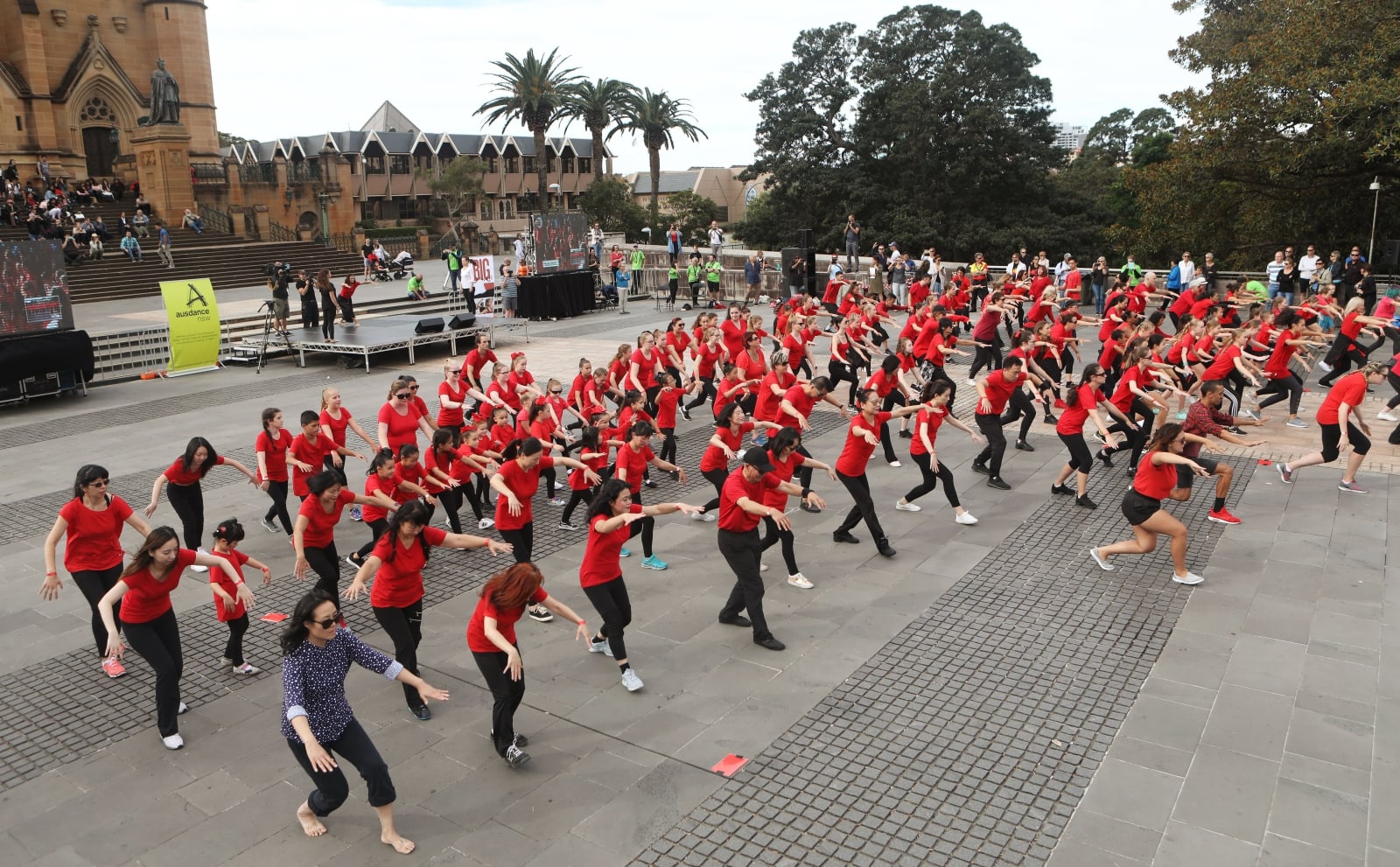 Międzynarodowy Dzień Tańca fot. EPA/ Daniel Muoz
