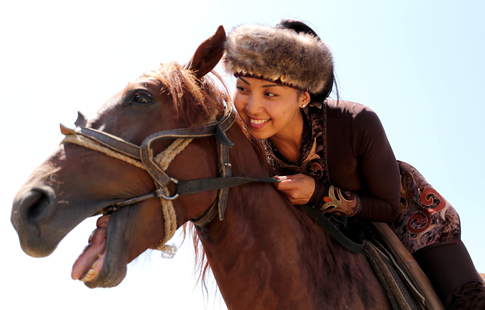 Tradycyjne polowania w Kirgistanie fot. EPA/IGOR KOVALENKO 
