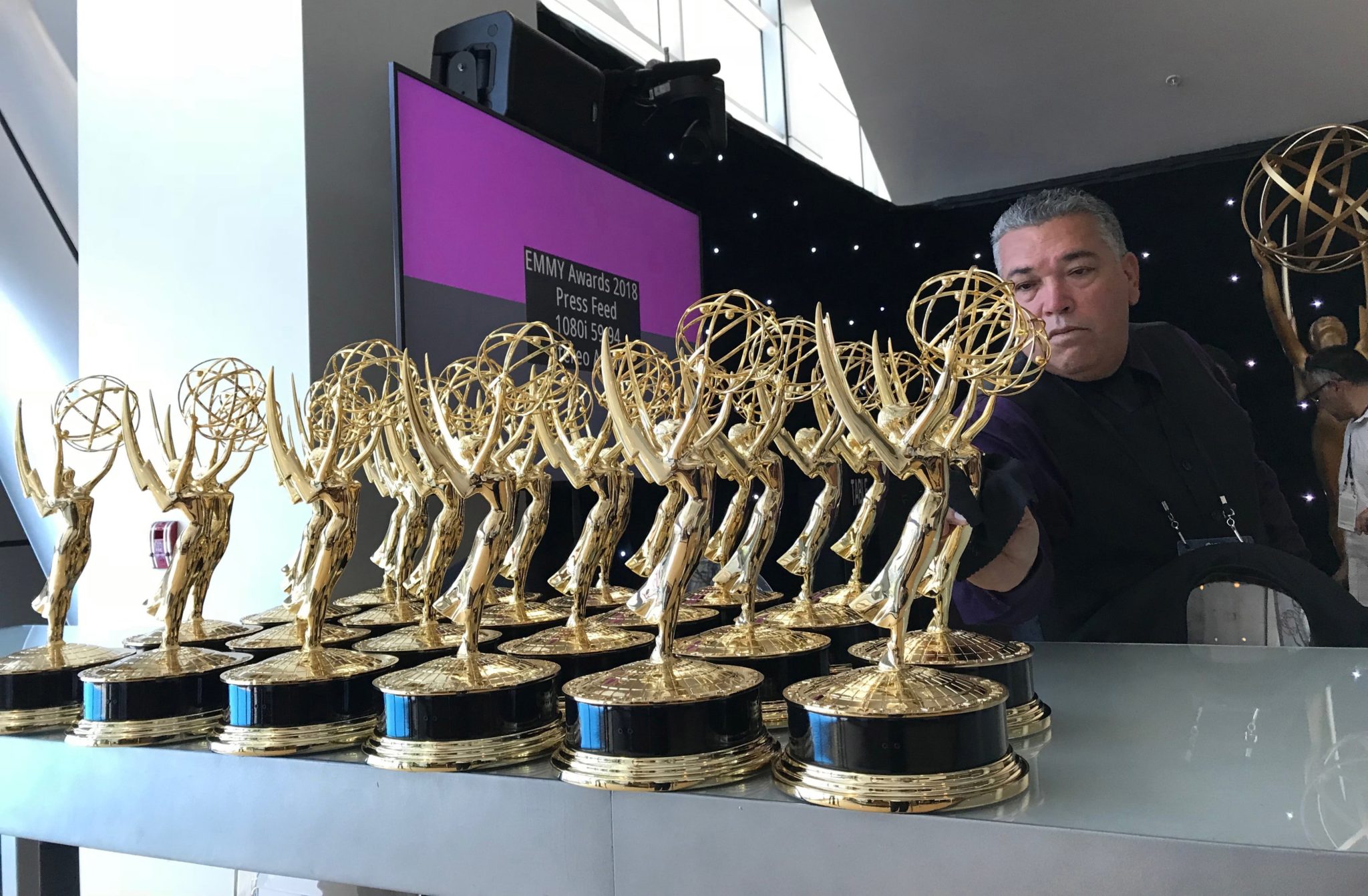 Przygotowania do gali telewizyjnych nagród Emmy w Los Angeles w Kalifornii, fot. Mike Nelson, PAP/EPA 