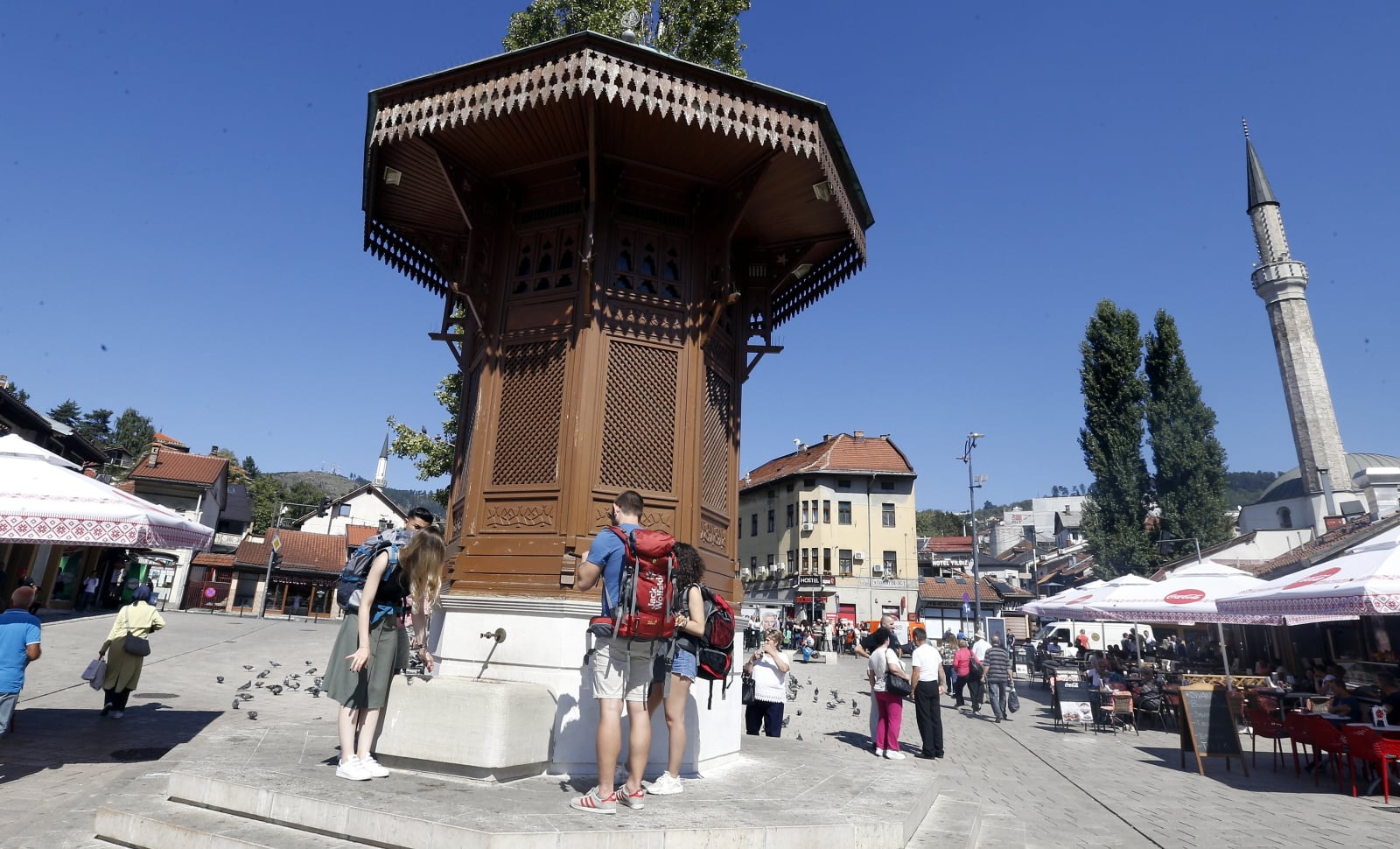 Turystyka w Sarajewie fot. EPA/FEHIM DEMIR 
