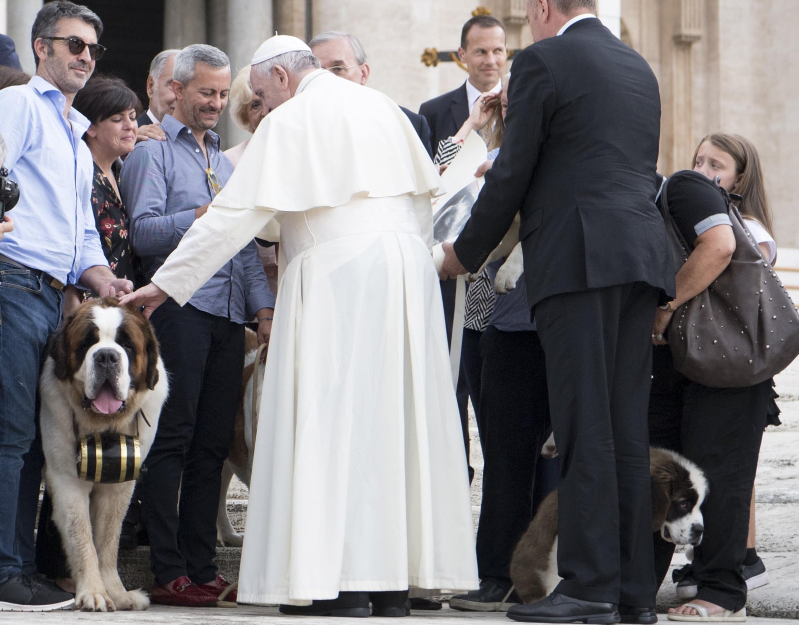 Papież Franciszek  podczas audiencji generalnej na Placu Świętego Piotra, Watykan, fot. EPA/MAURIZIO BRAMBATTI 
