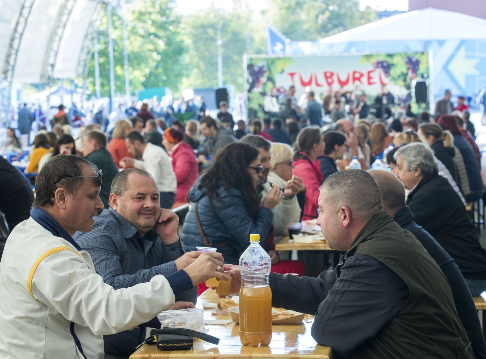 Festiwal Wina w Moldovie fot. EPA/DUMITRU DORU 
