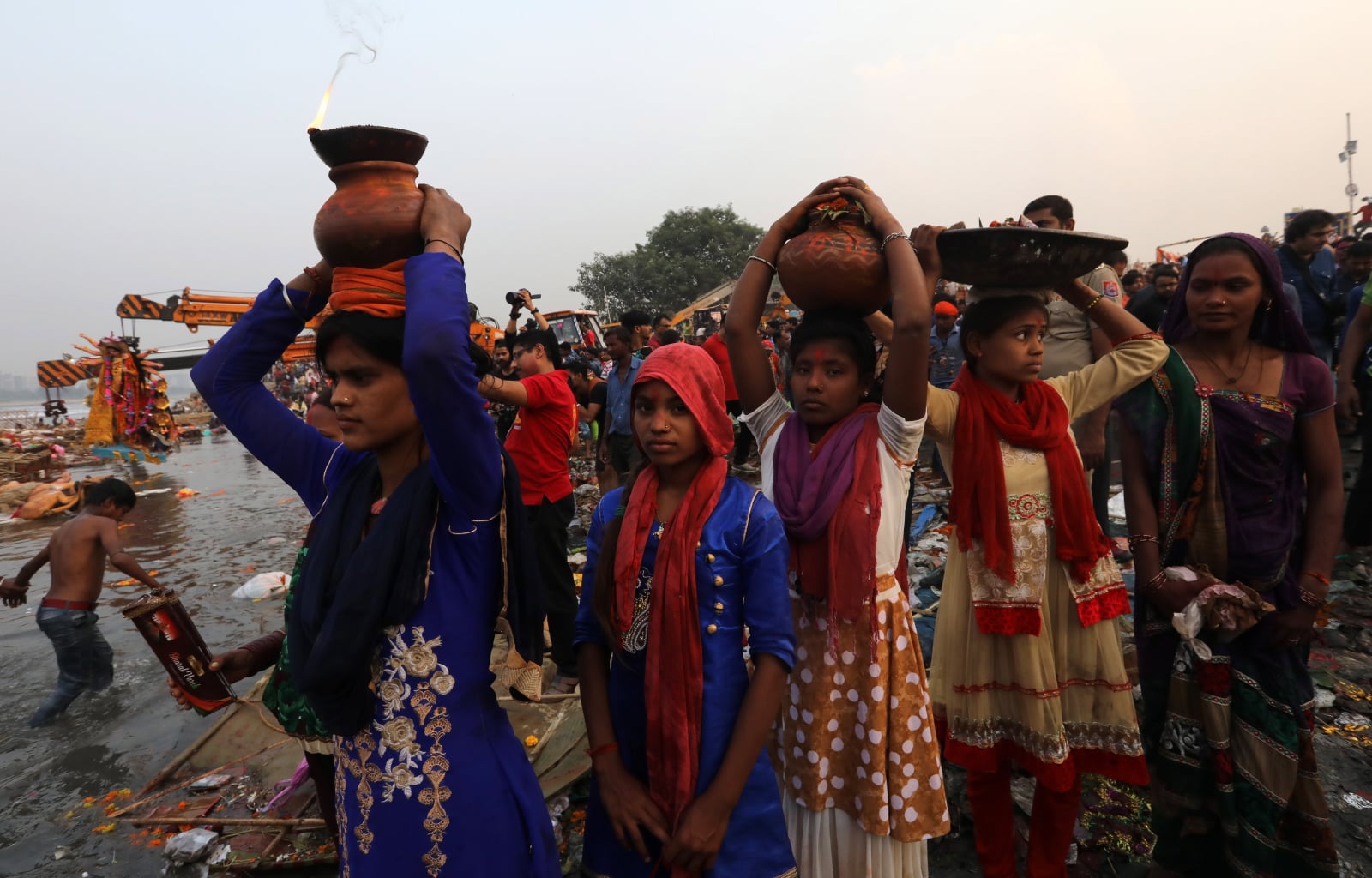 Festiwal Hindu w Indiach, EPA/RAJAT GUPTA 