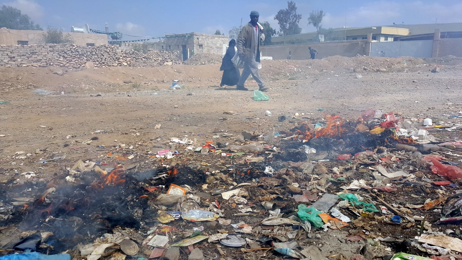 Zanieczyszczenie w Jemenie fot. EPA/YAHYA ARHAB 
