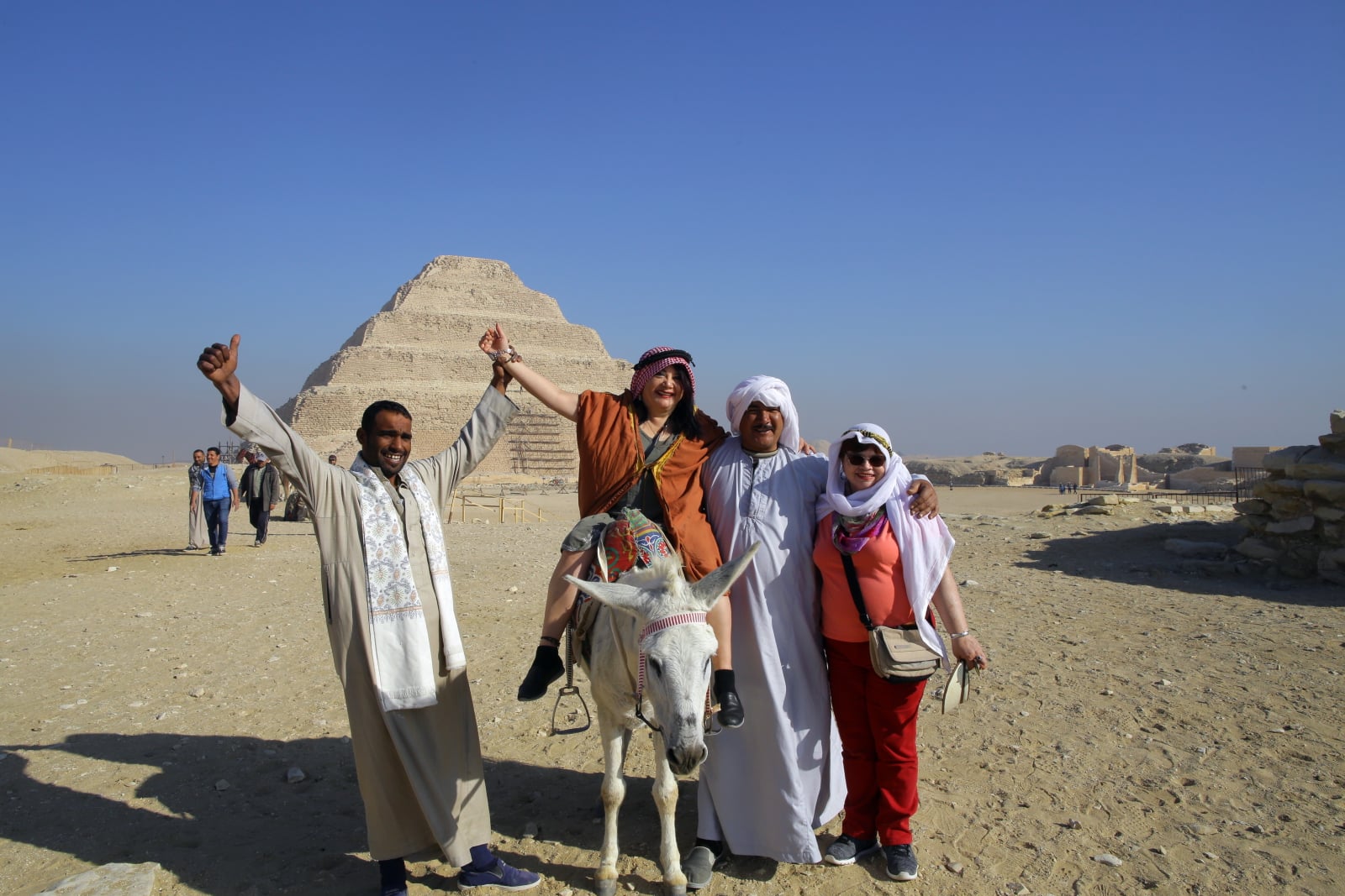 Turyści w Egipcie. EPA / KHALED ELFIQI