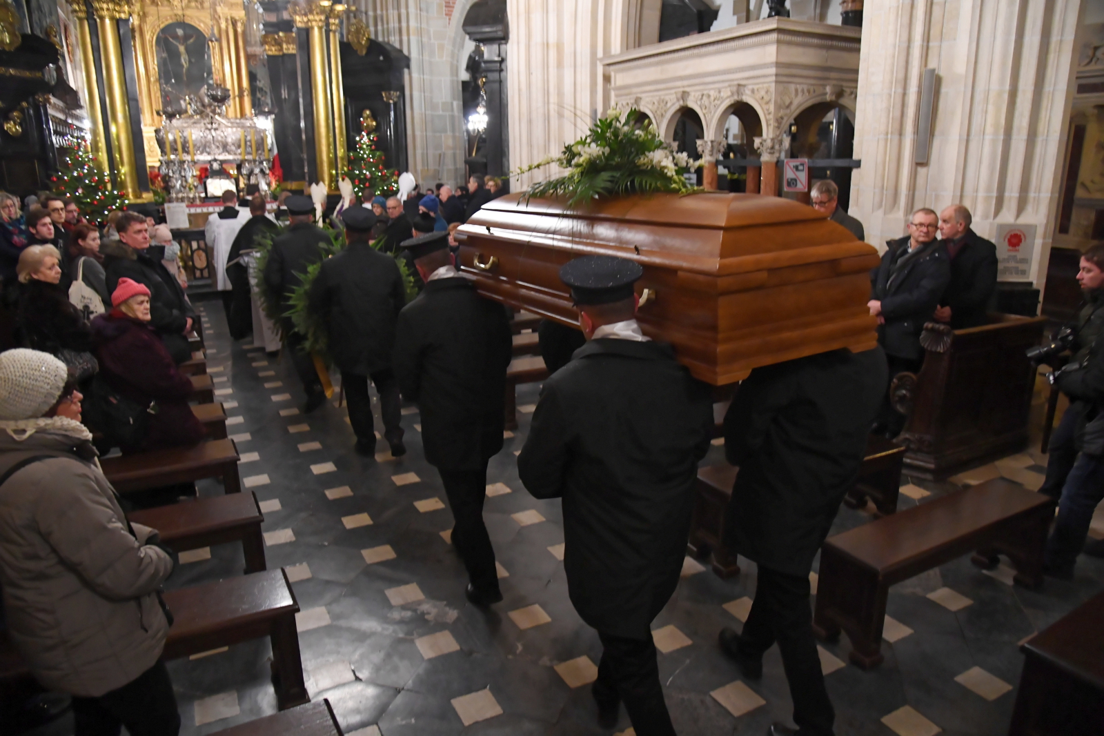 Uroczystości pogrzebowe abpa Pieronka PAP/Jacek Bednarczyk