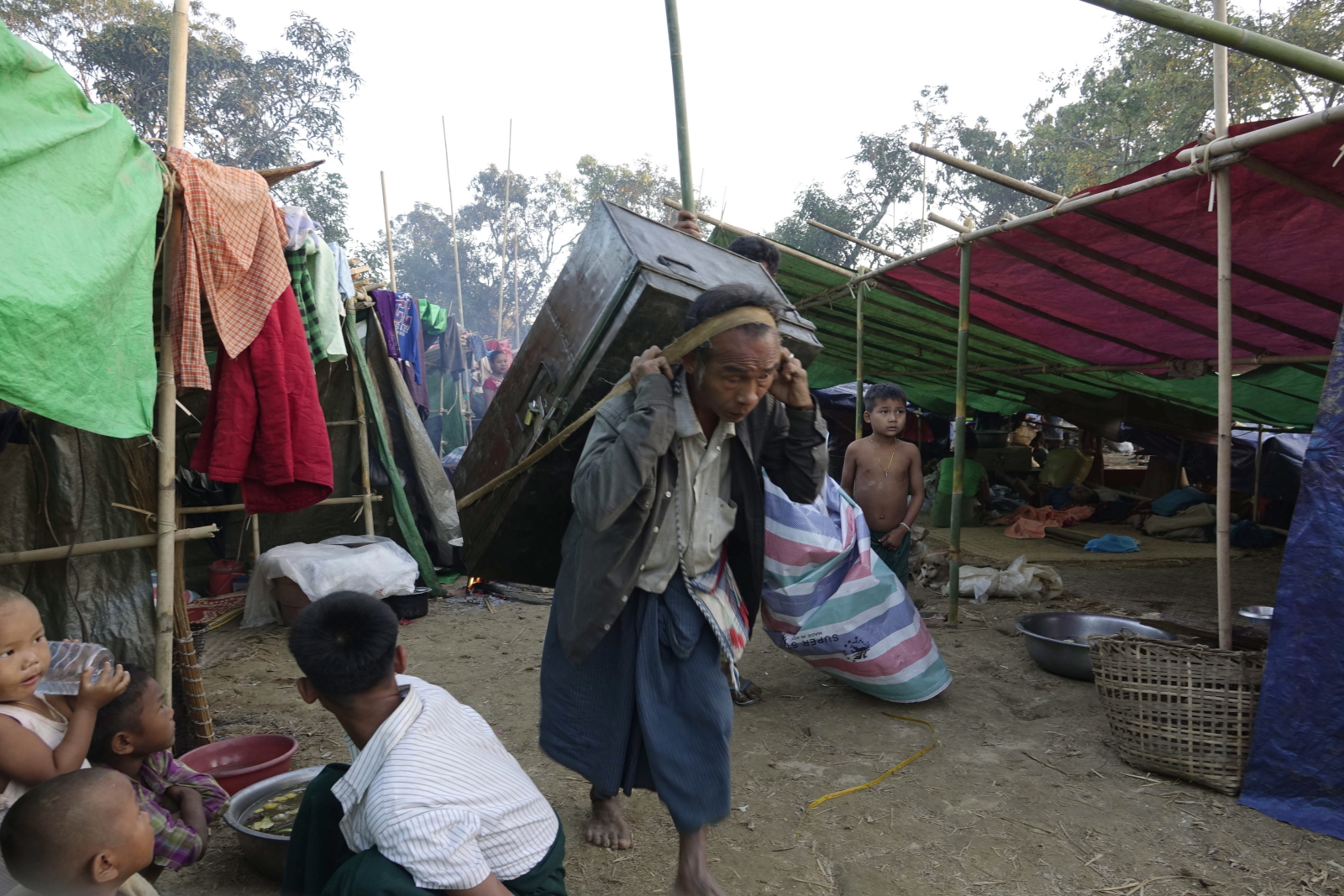 Konflikt w Myanmarze fot. EPA/NYUNT WIN 
