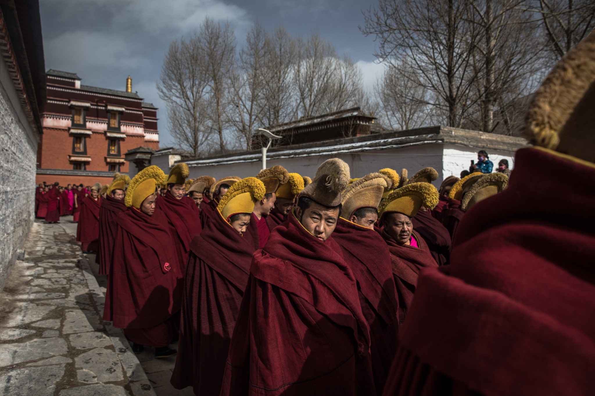 Wielki Festiwal Modlitwy Monlam rozpoczyna się trzy dni po tybetańskim Nowym Roku i trwa prawie dwa tygodnie, fot. ROMAN PILIPEY, PAP/EPA