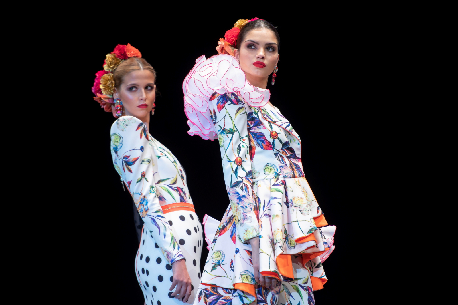 Targi Fashion Flamnco w Sewilli, Hiszpania. Fot. PAP/EPA/Raul Caro Cadenas