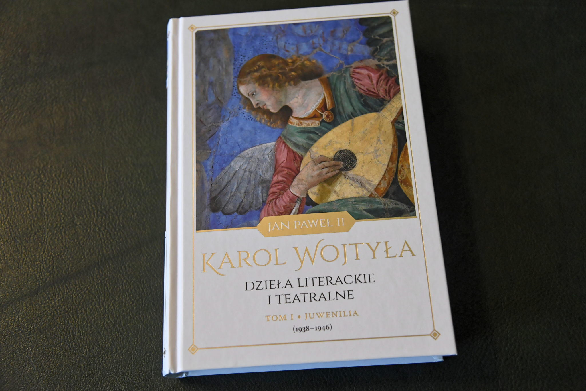 Książkę “Karol Wojtyła – dzieła literackie i teatralne” zaprezentowano w Pałacu Arcybiskupów Krakowskich w Krakowie, fot. Jacek Bednarczyk, PAP