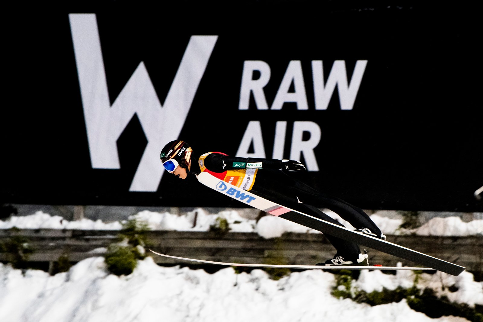 Ryoyu Kobayashi w trakcie turnieju Raw Air. Fot. PAP/EPA/Ole Martin Wold