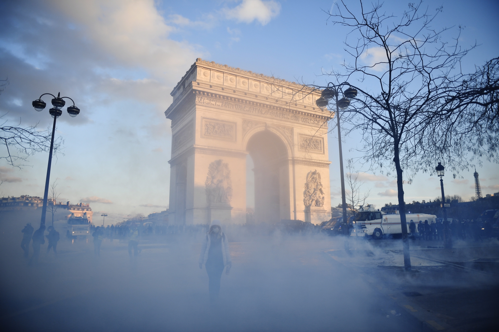 Protest żółtych kamizelek, Paryż, Francja. Fot. PAP/EPA/YOAN VALAT