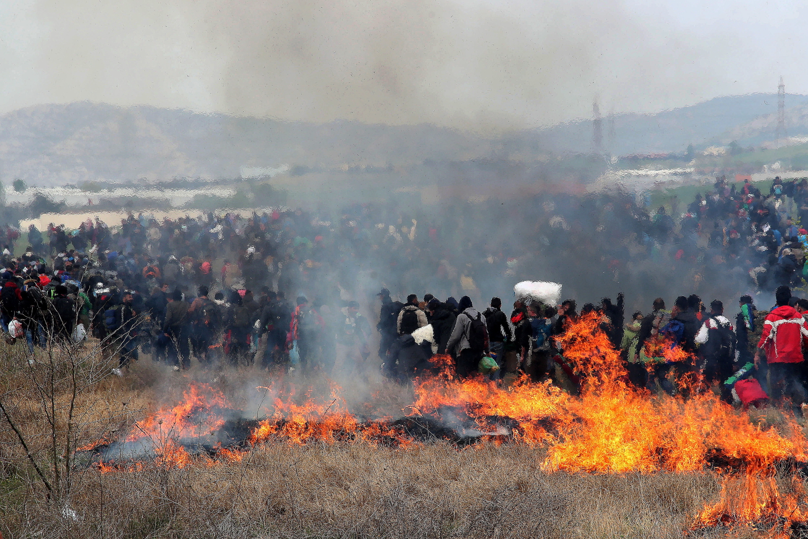 Protest uchodźców w Grecji. Fot. PAP/EPA/SOTIRIS BARBAROUSIS