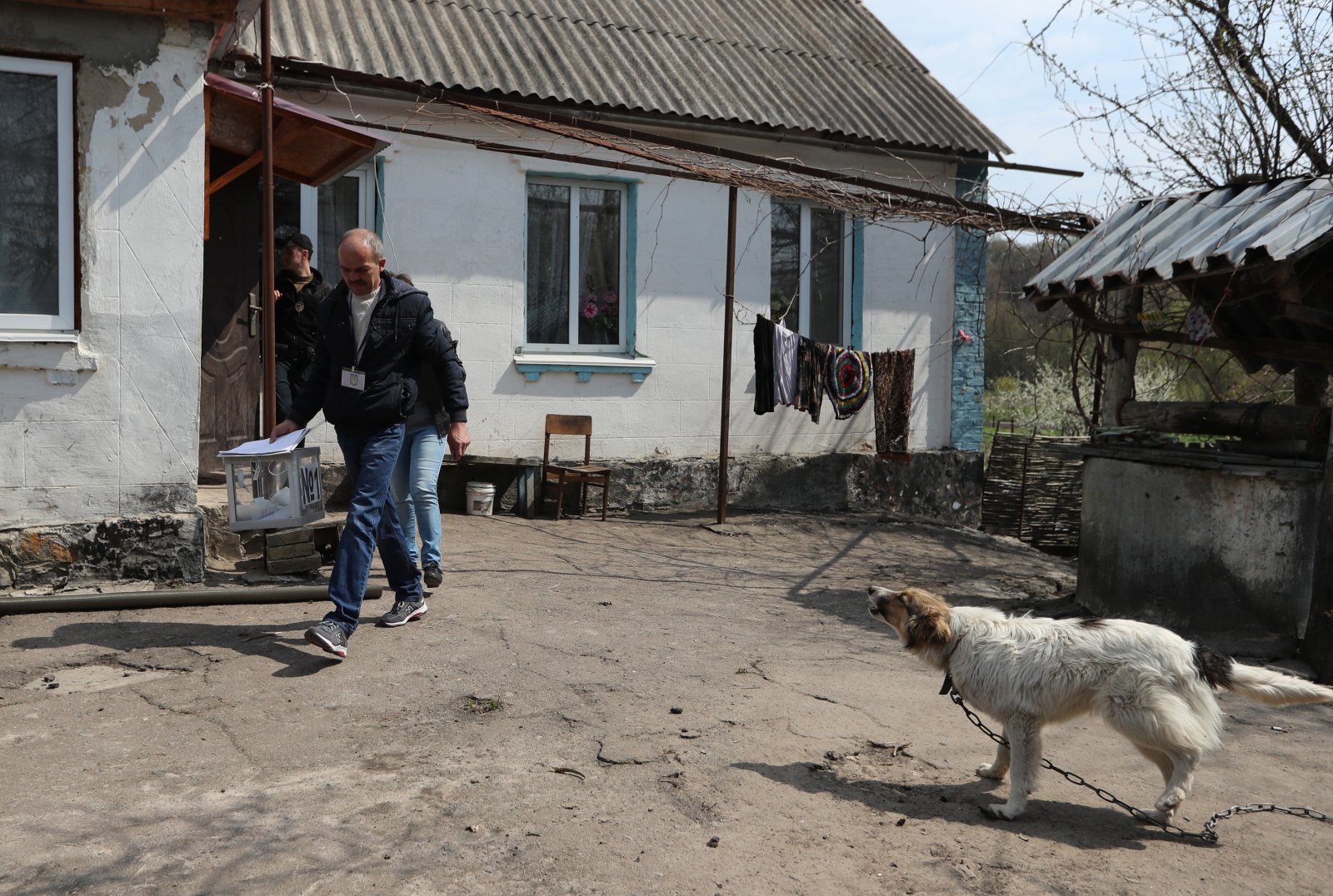 Druga tura wyborów prezydenckich na Ukrainie. Fot. 	PAP/EPA/TATYANA ZENKOVICH