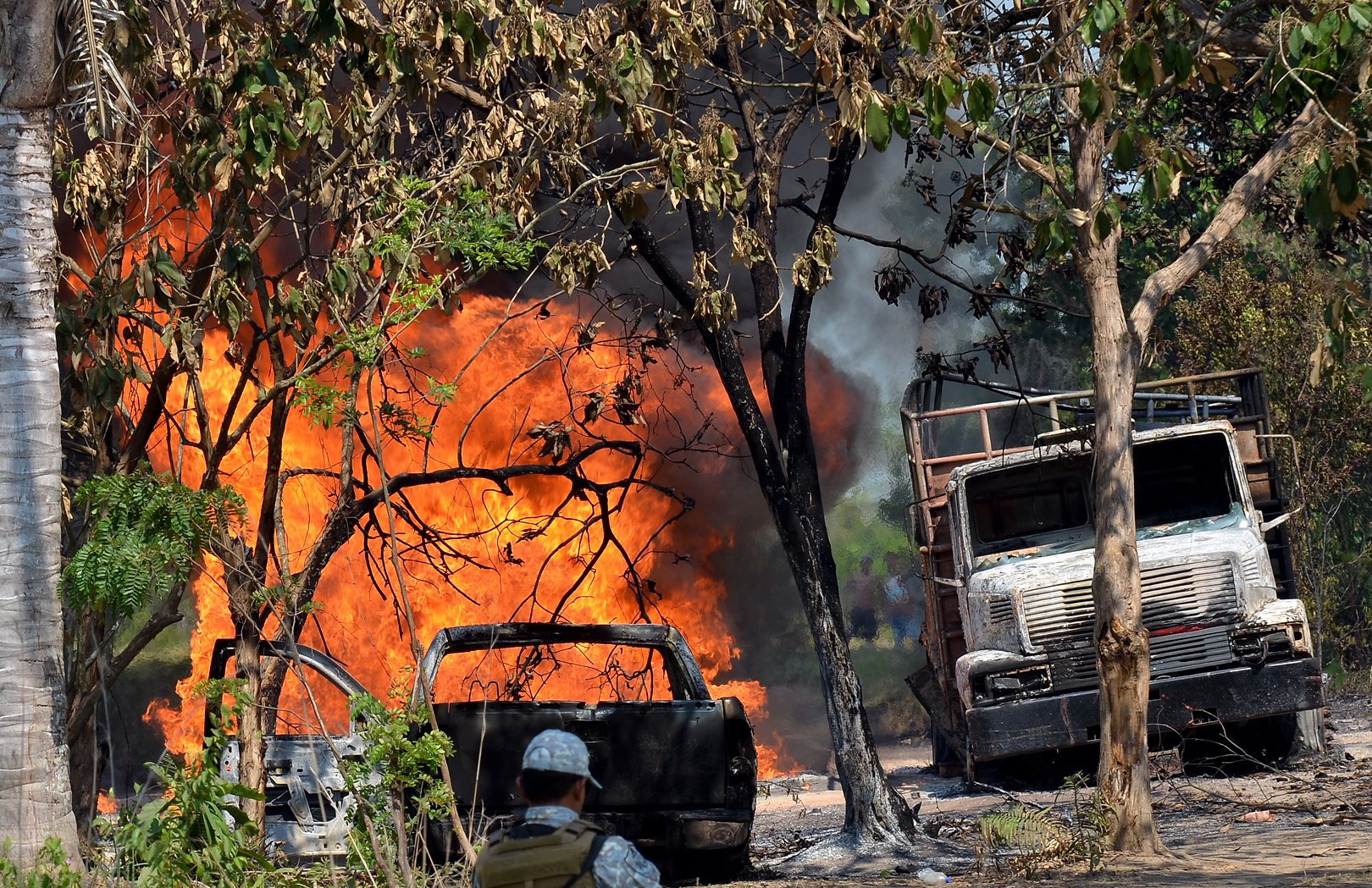 Meksyk: eksplozja rurociągu Pemex w rejonie Rafael Pascacio Gamboa, fot. Jaime Avalos, PAP/EPA 