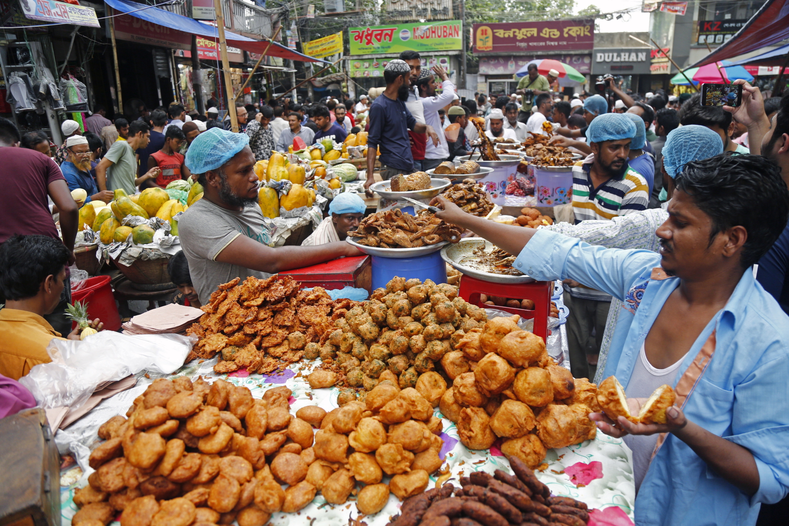 Ramadan w Bangladeszu EPA/MONIRUL ALAM 
