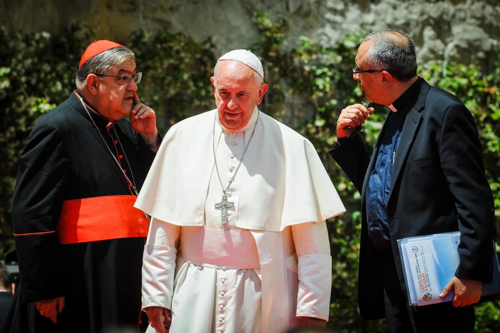 Papież Franciszek w Neapolu fot. EPA/CESARE ABBATE