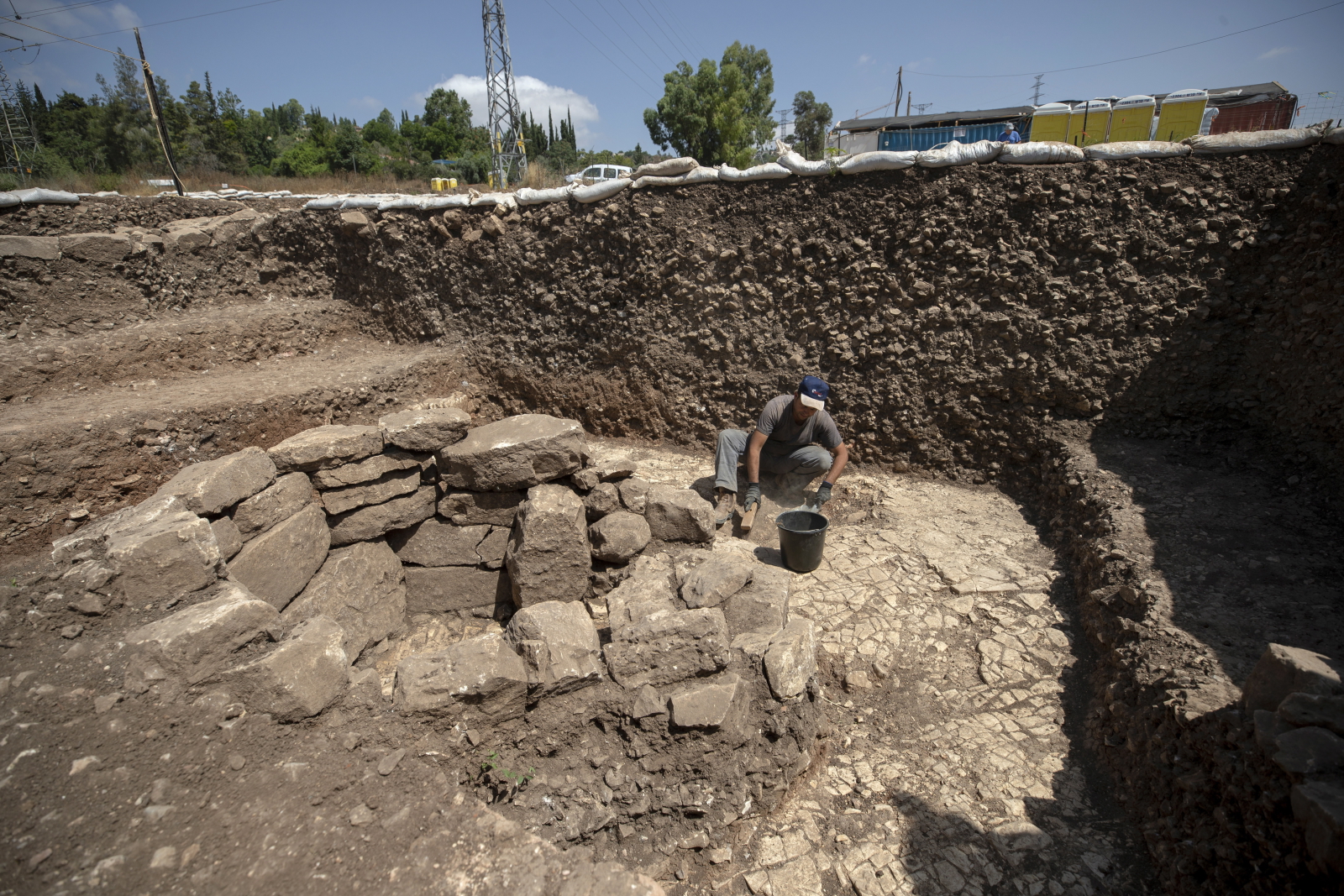 Wykopaliska na stanowiskach prehistorycznych w Izraelu fot. EPA/ATEF SAFADI 
