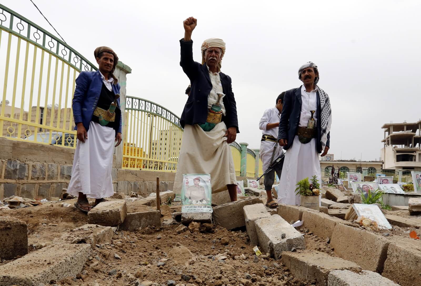 Pogrzeb Houthi w Jemenie fot. EPA/YAHYA ARHAB 
